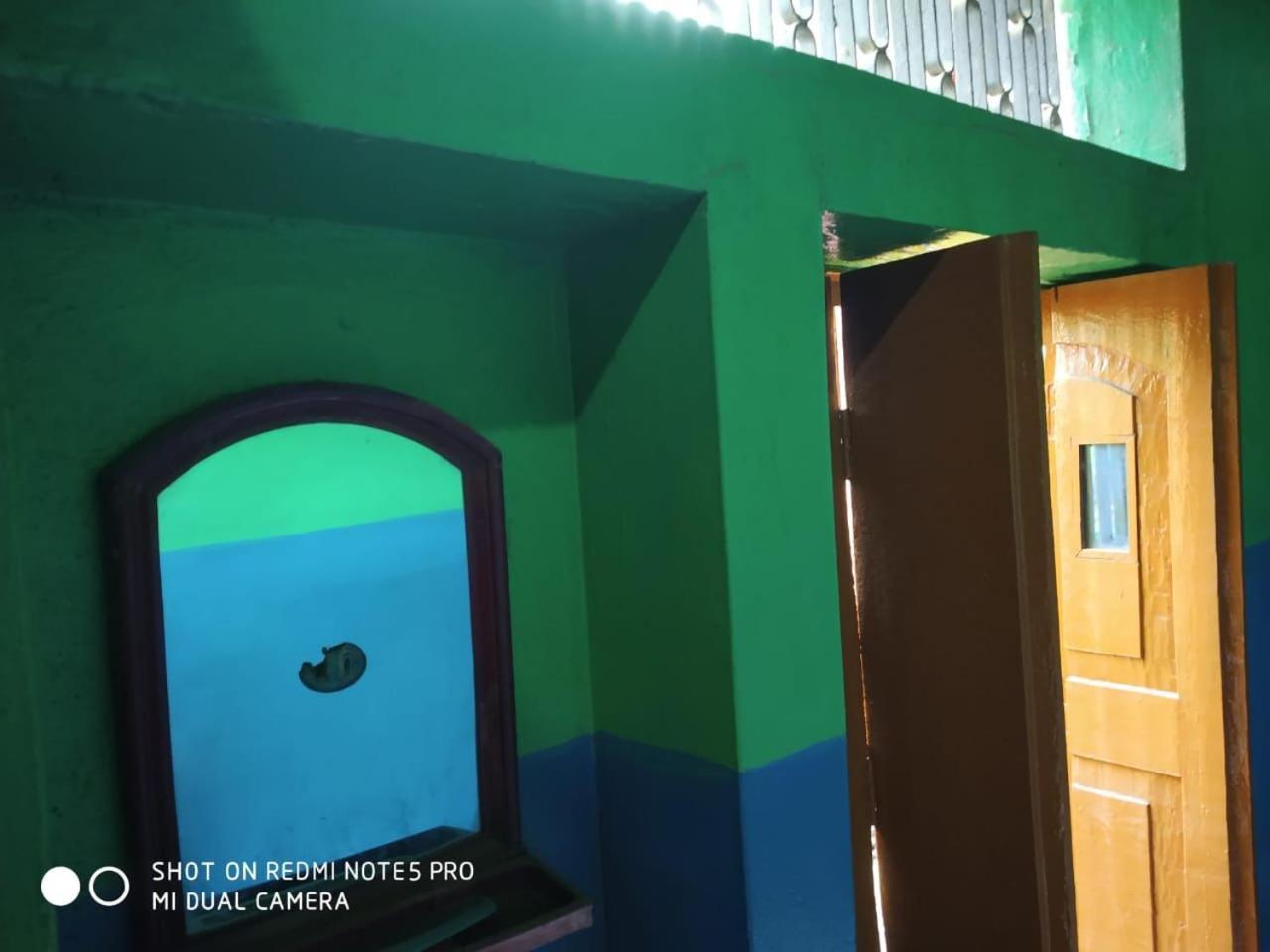 Hotel Yatri Niwas Varanasi Eksteriør bilde